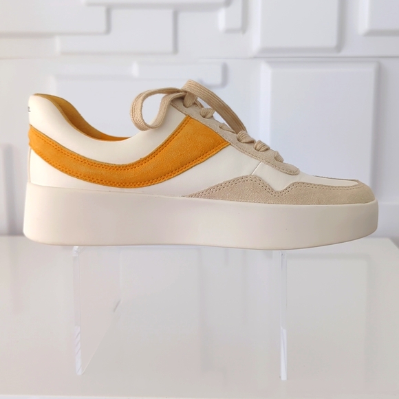 Vince Camuto shoes - Picture 5 of 10